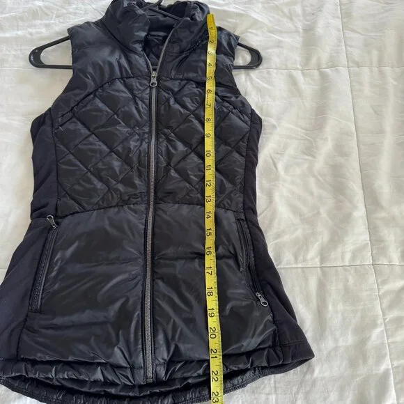 Lululemon Down For A Run Vest - Picture 10 of 10